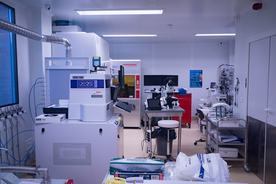 Source : https://smmil-e.com/ La « salle Blanche », ou “salle propre” du projet SMMiL-E à l'IRCL, dans lequel la concentration de particules est contrôlée afin d’éviter la présence de particules de poussière